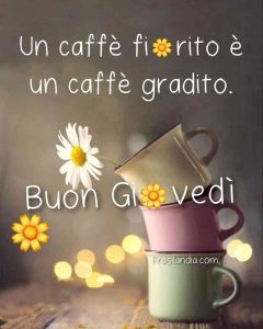 Un caffè fiorito è un caffè gradito. Buon giovedì.